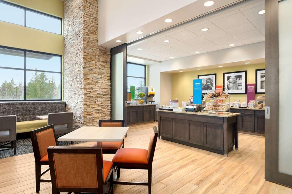 Hampton Inn & Suites Снокуалми Ресторант снимка